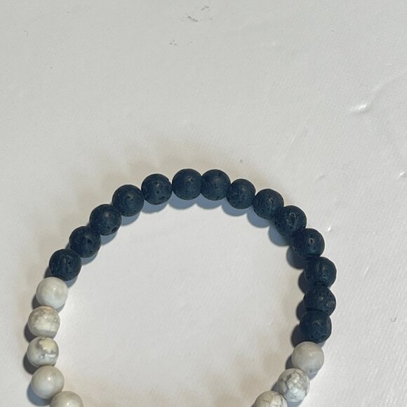 New Lava Stone & White Marble Beads Bracelet Saje Wellness - Picture 3 of 5